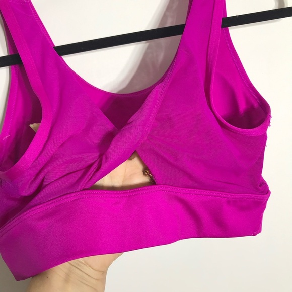 AVIA Moisture Wicking-Rmv Pads-Low Support TWIST BACK SPORTS BRA Size M New - Picture 7 of 8